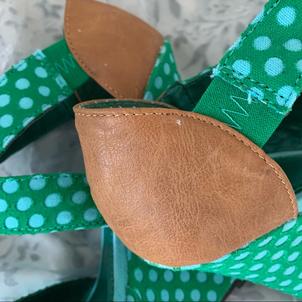 🍀 🌸 Qupid Polka Dot Strappy Wedge Sandal - Picture 14 of 14